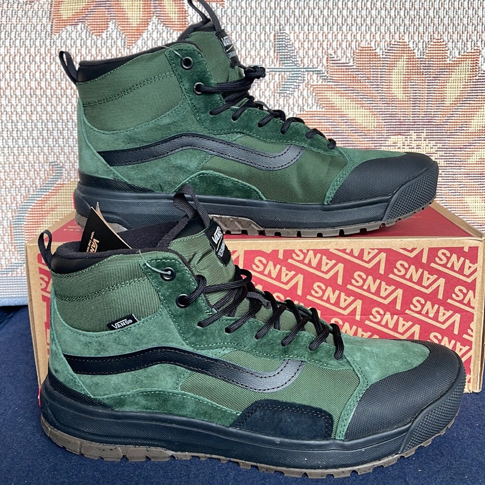 Vans WMNS Ultrarange Exo
Mountain View
VN0A5KS5BD6
Sneakers Boots - Picture 2 of 16